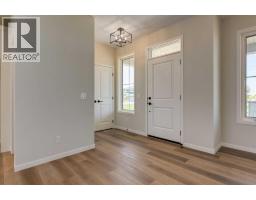 32 Ellen Lane, Crossfield, AB T0M0S0 Photo 12