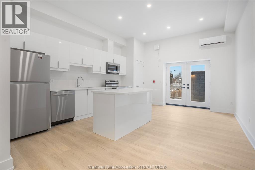 153 King STREET West Unit# 4, Chatham