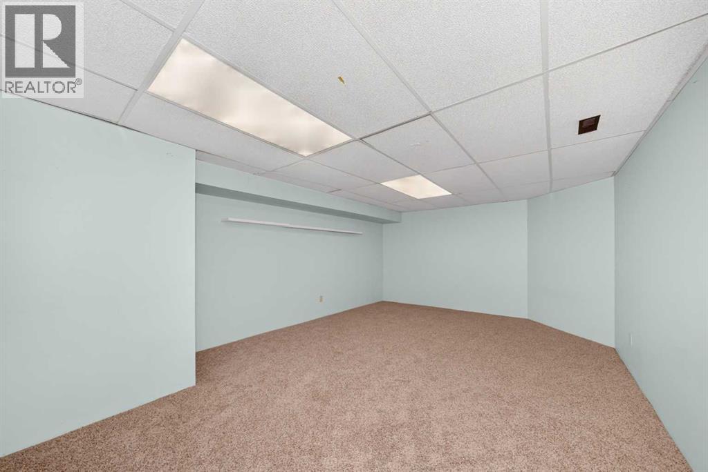 200 Downey Place, photo 36 of 49