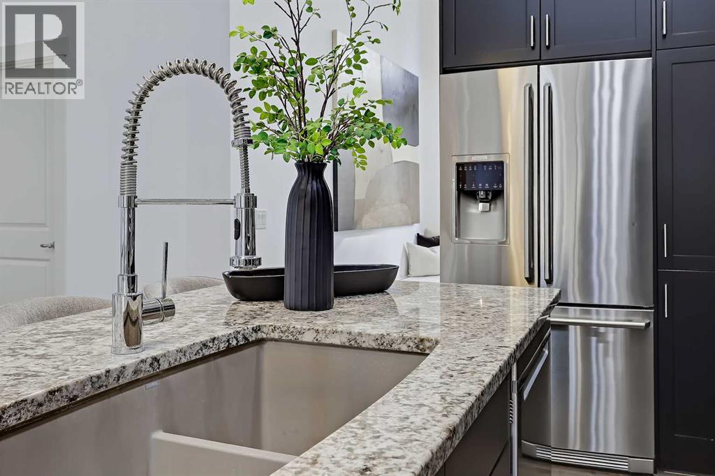 63 Cortina Villas SW, Calgary — photo 6