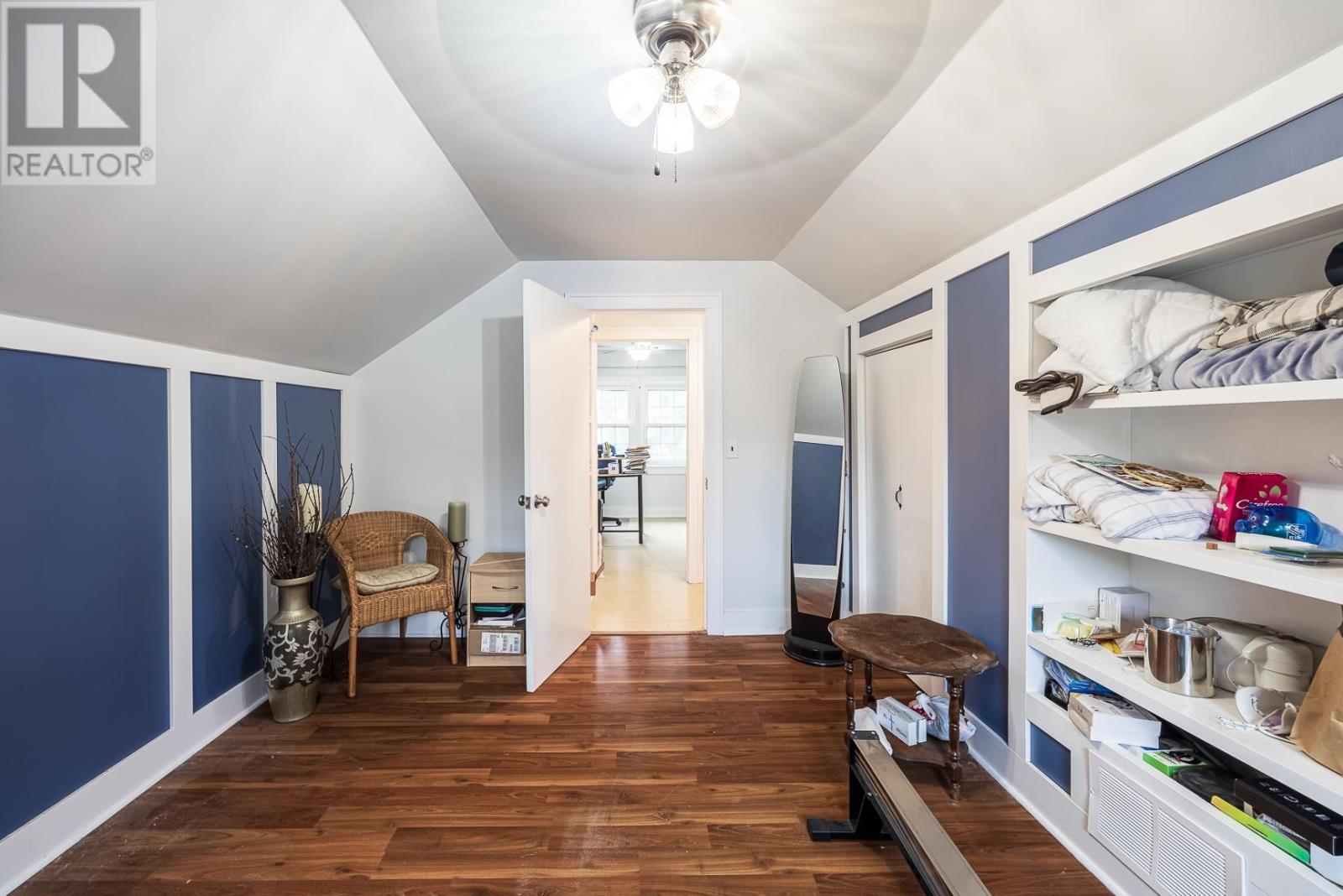 292 Wilson ST - 14