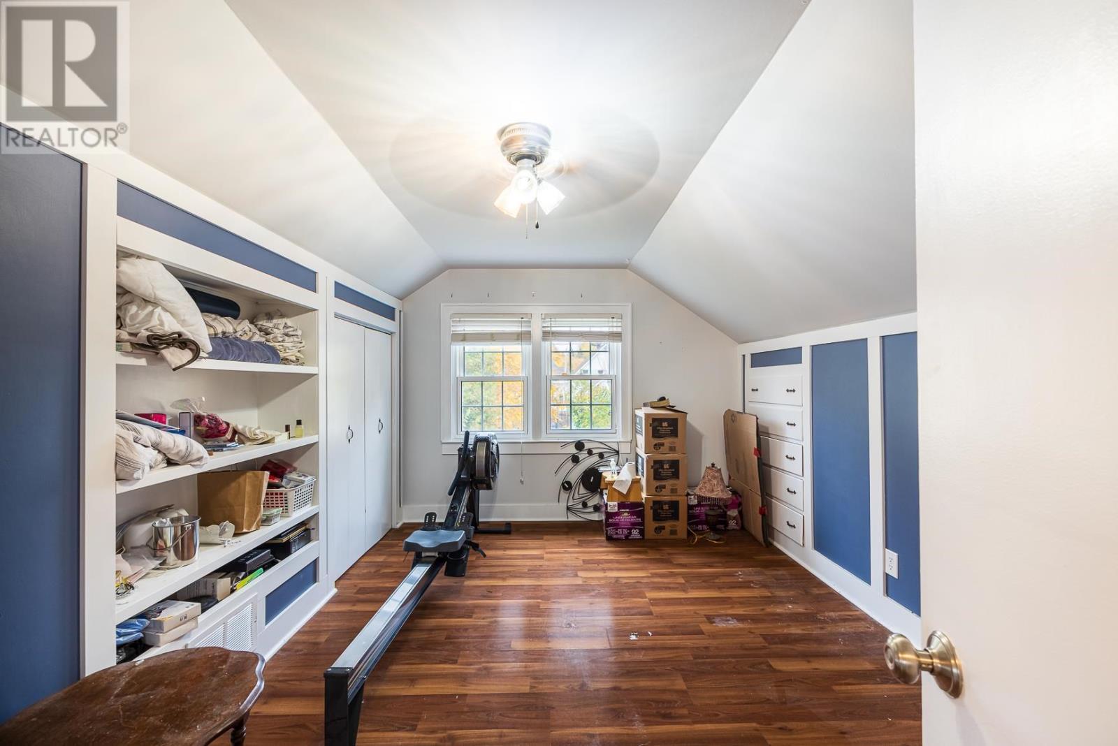 292 Wilson ST - 13