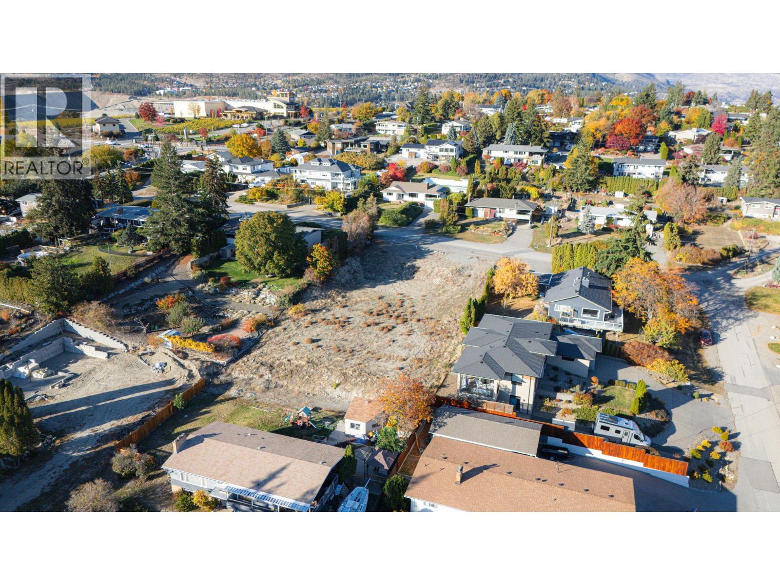  950 Skyline Road, West Kelowna