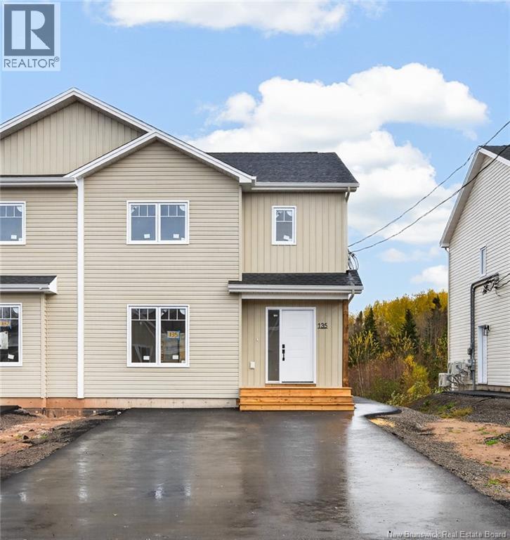 135 Beau Domaine Court, photo 1