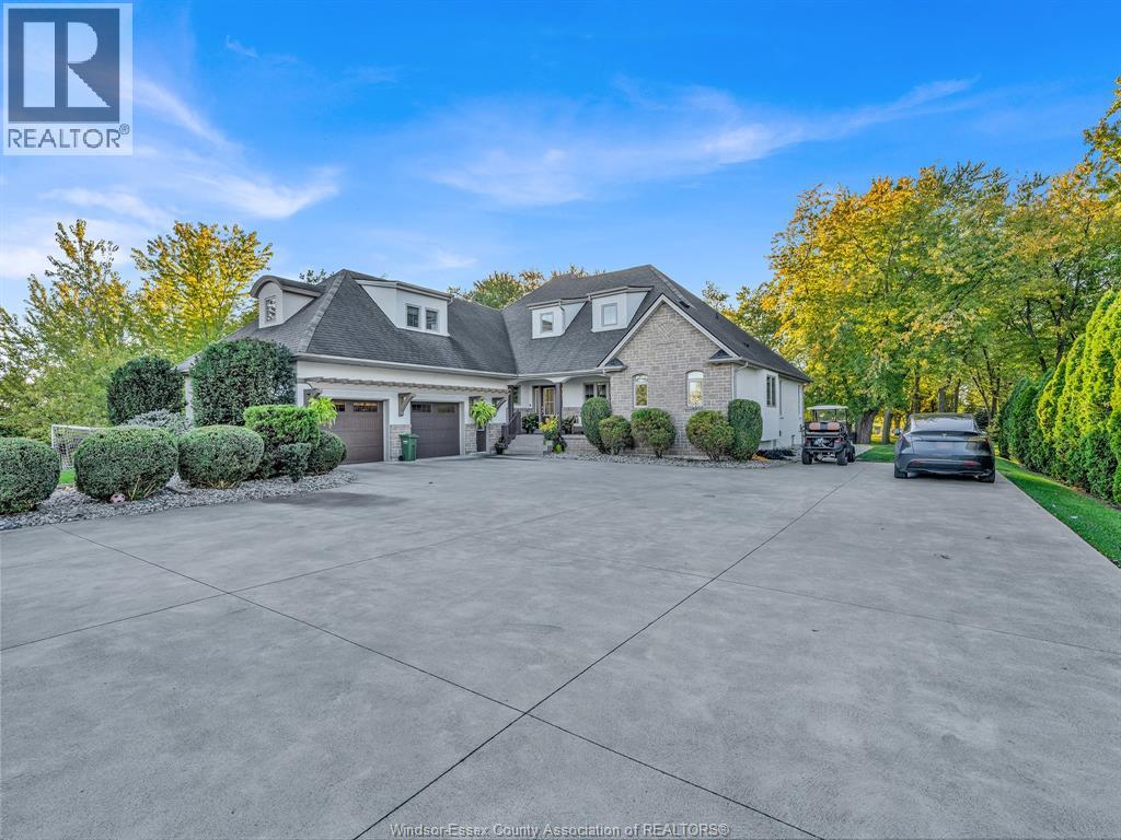427 EAST RUSCOM RIVER