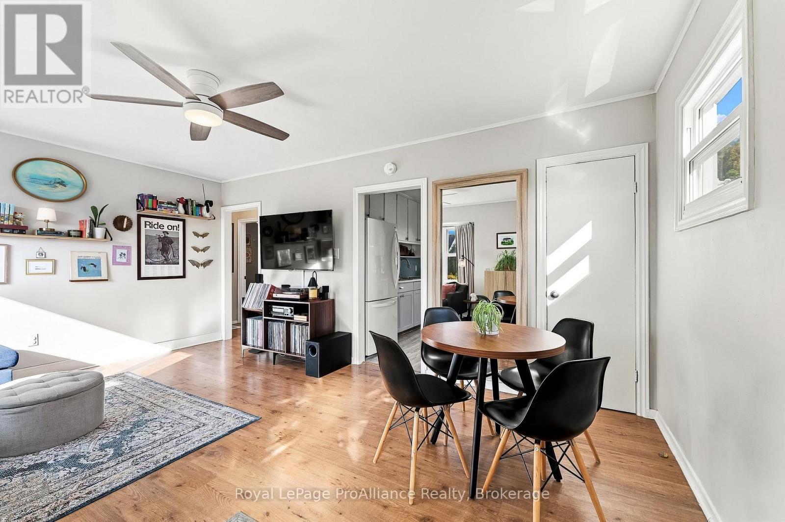 5 Third Street, Belleville, ON photo 14