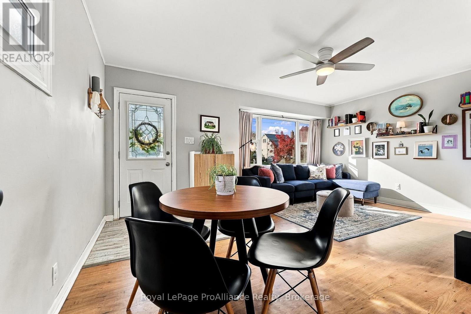 5 Third Street, Belleville, ON photo 15
