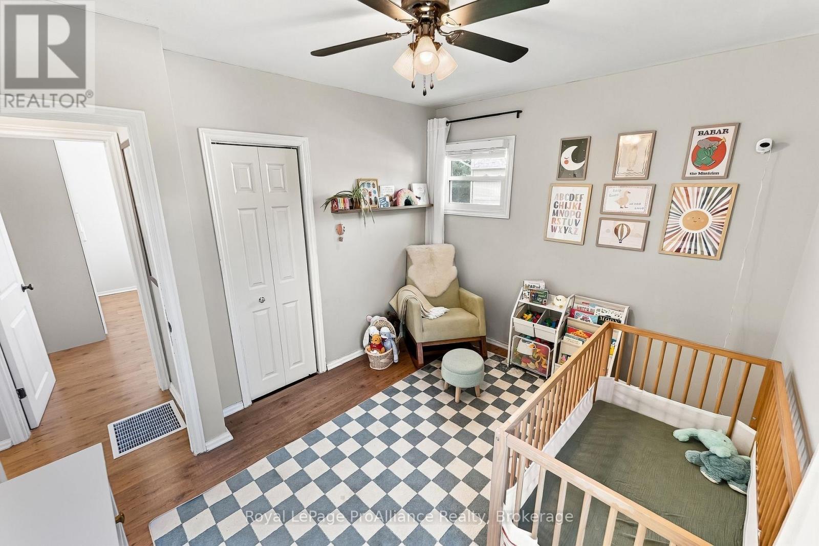 5 Third Street, Belleville, ON photo 23