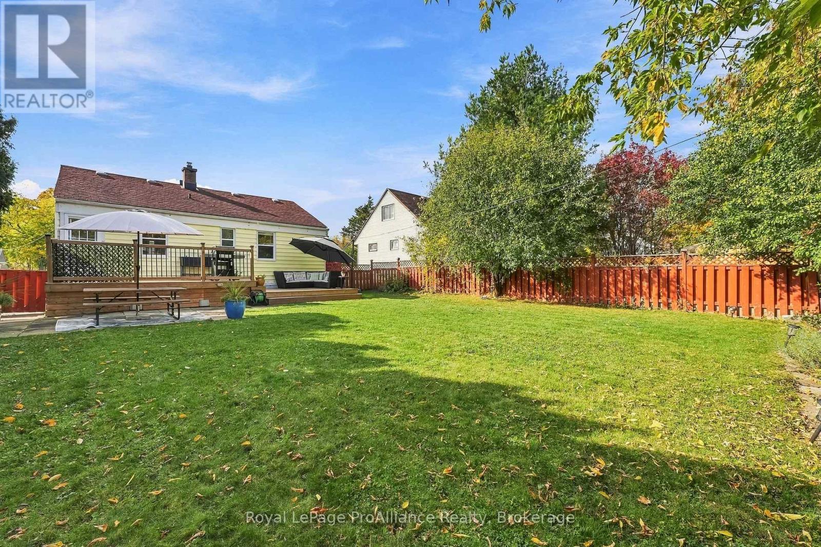 5 Third Street, Belleville, ON photo 46