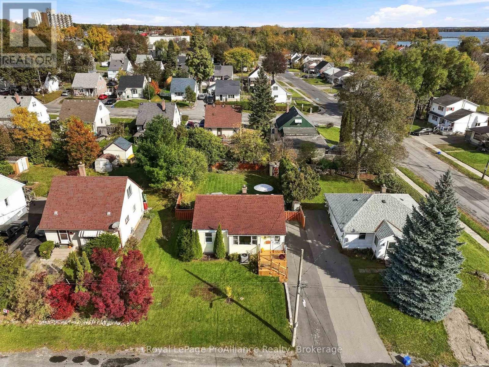 5 Third Street, Belleville, ON photo 48