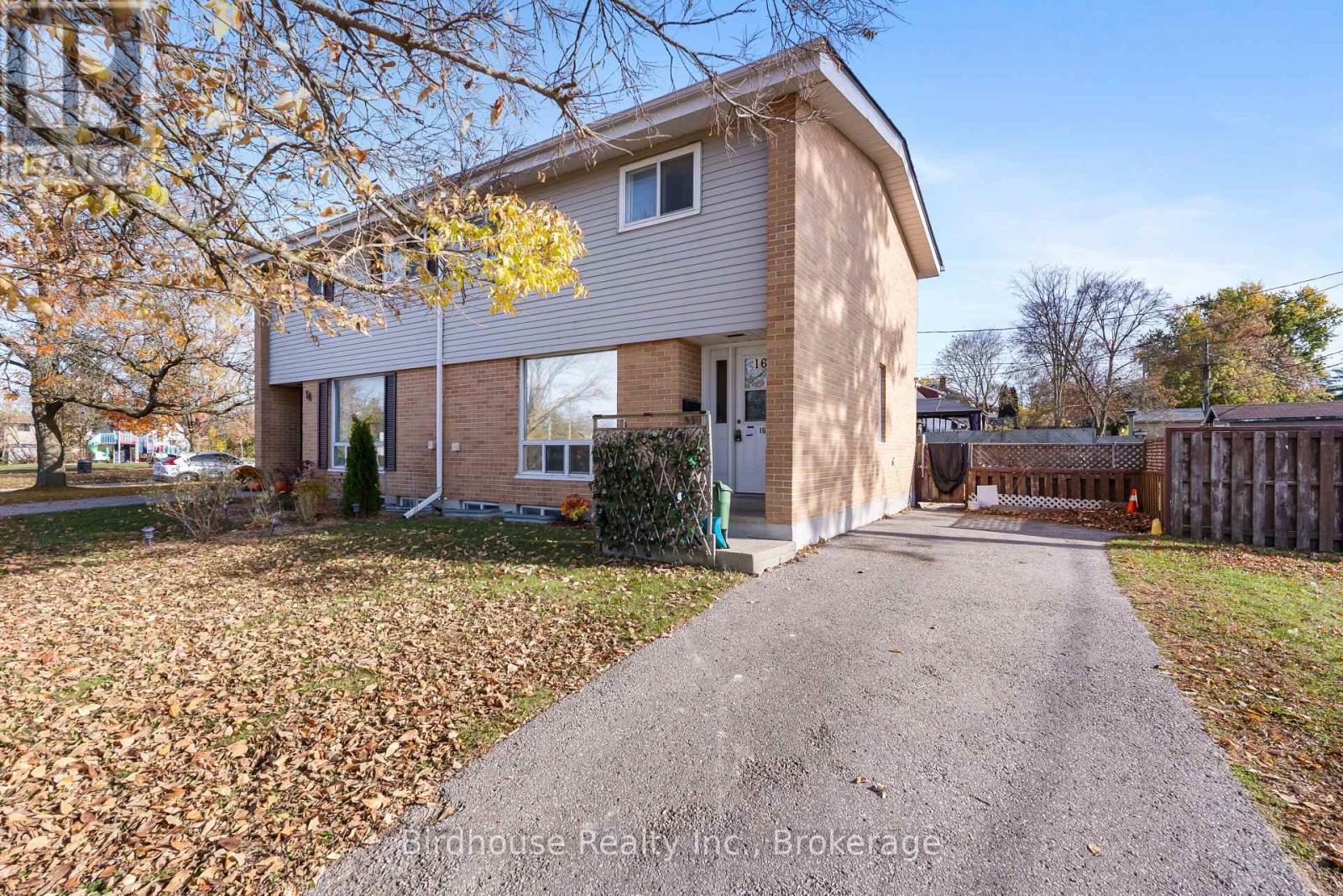 16 Logie Street, Kawartha Lakes, ON photo 1