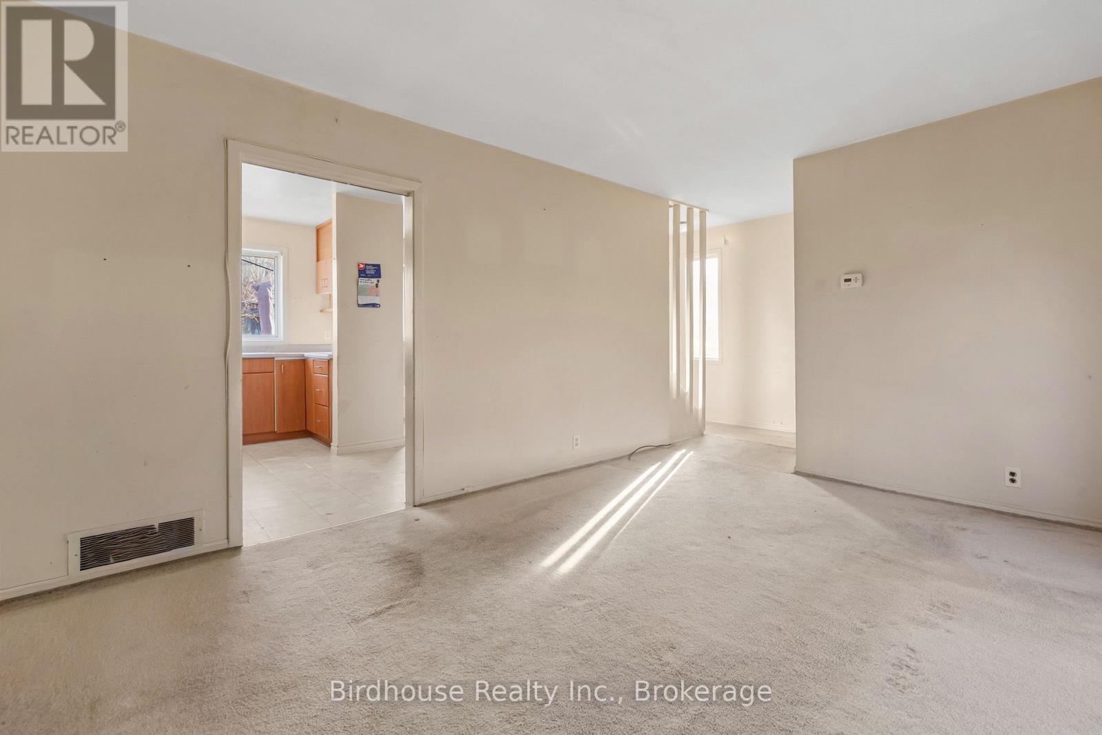16 Logie Street, Kawartha Lakes, ON photo 10