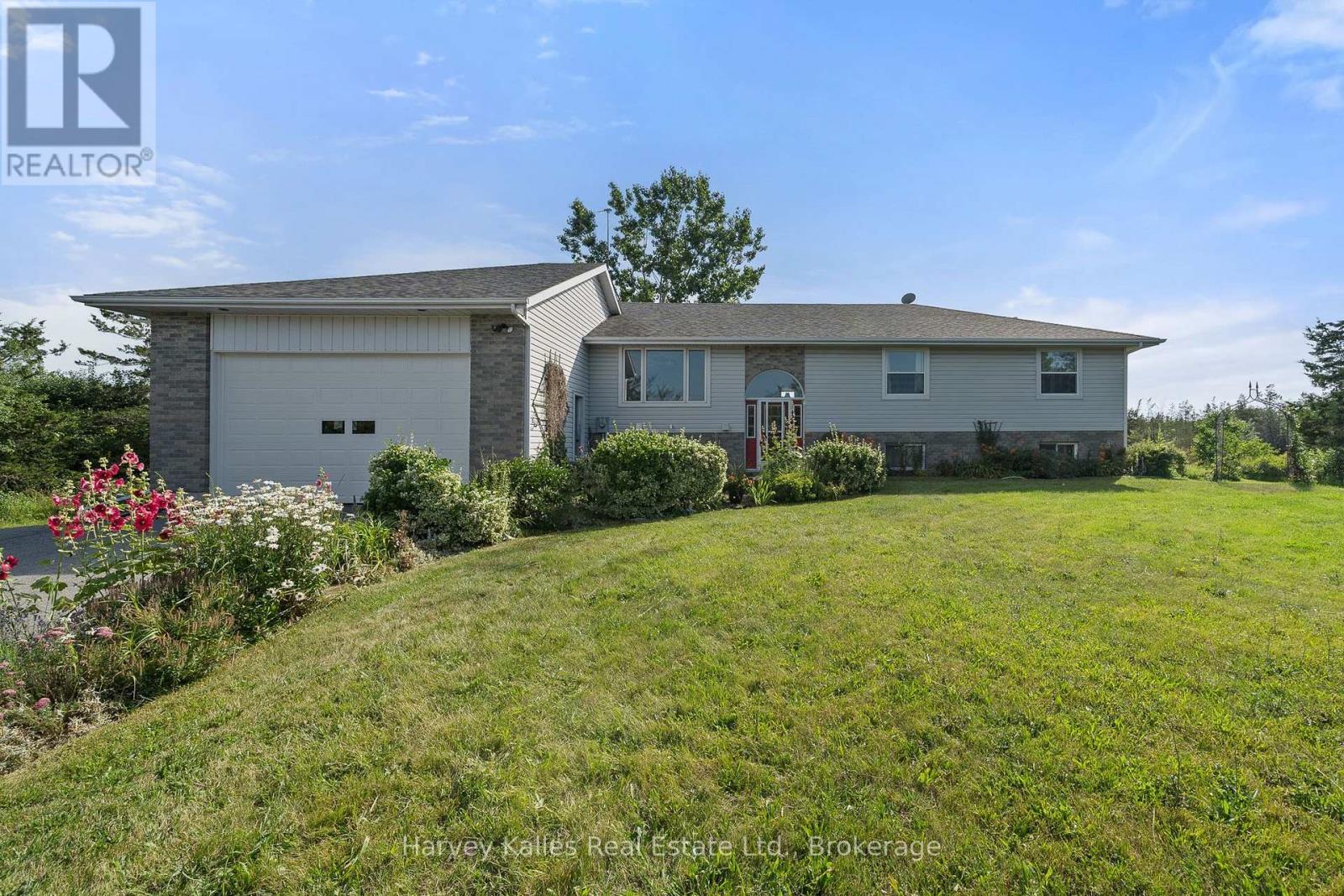 3470 County Rd 13 Road, Prince Edward County, ON photo 4