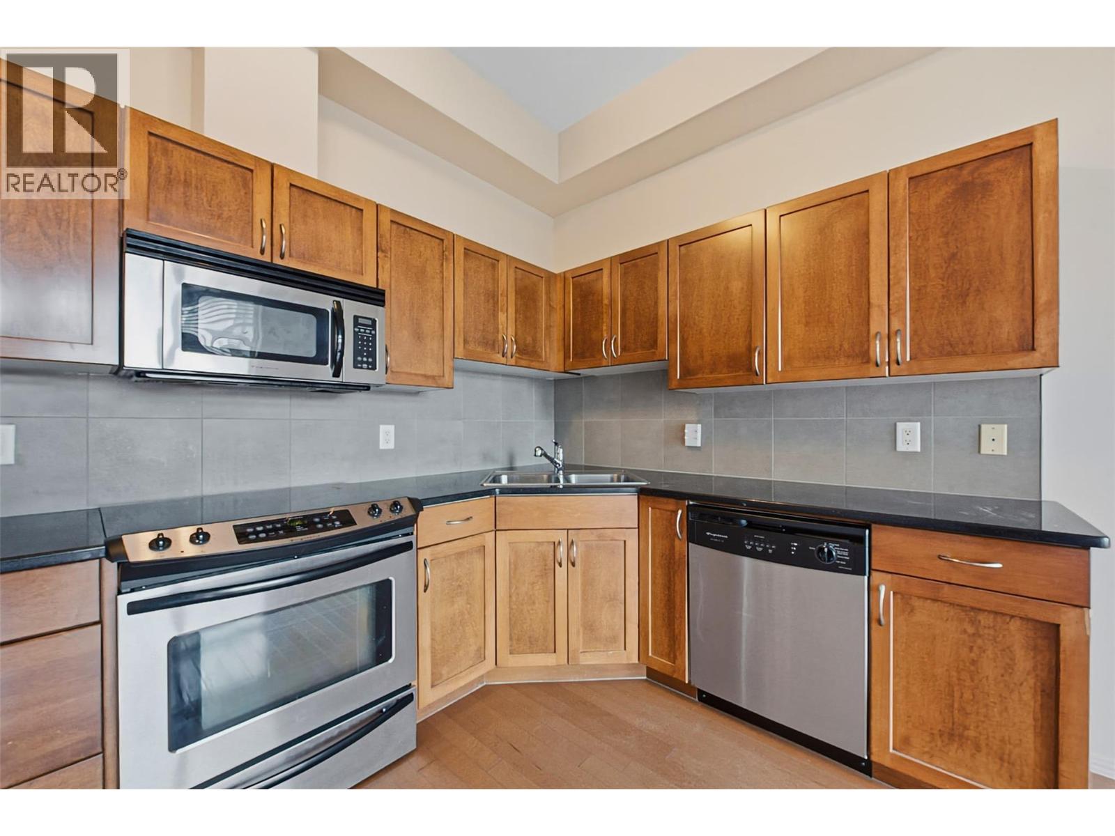 312 1331 Ellis Street, Kelowna
