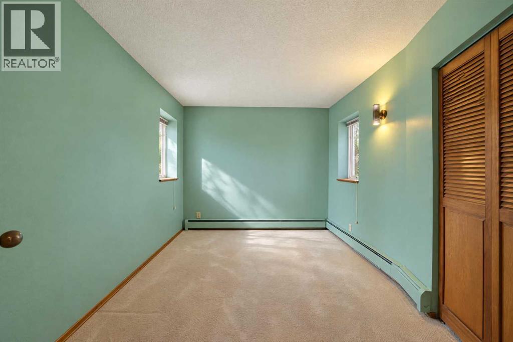 5245 42 Street, photo 19 of 41