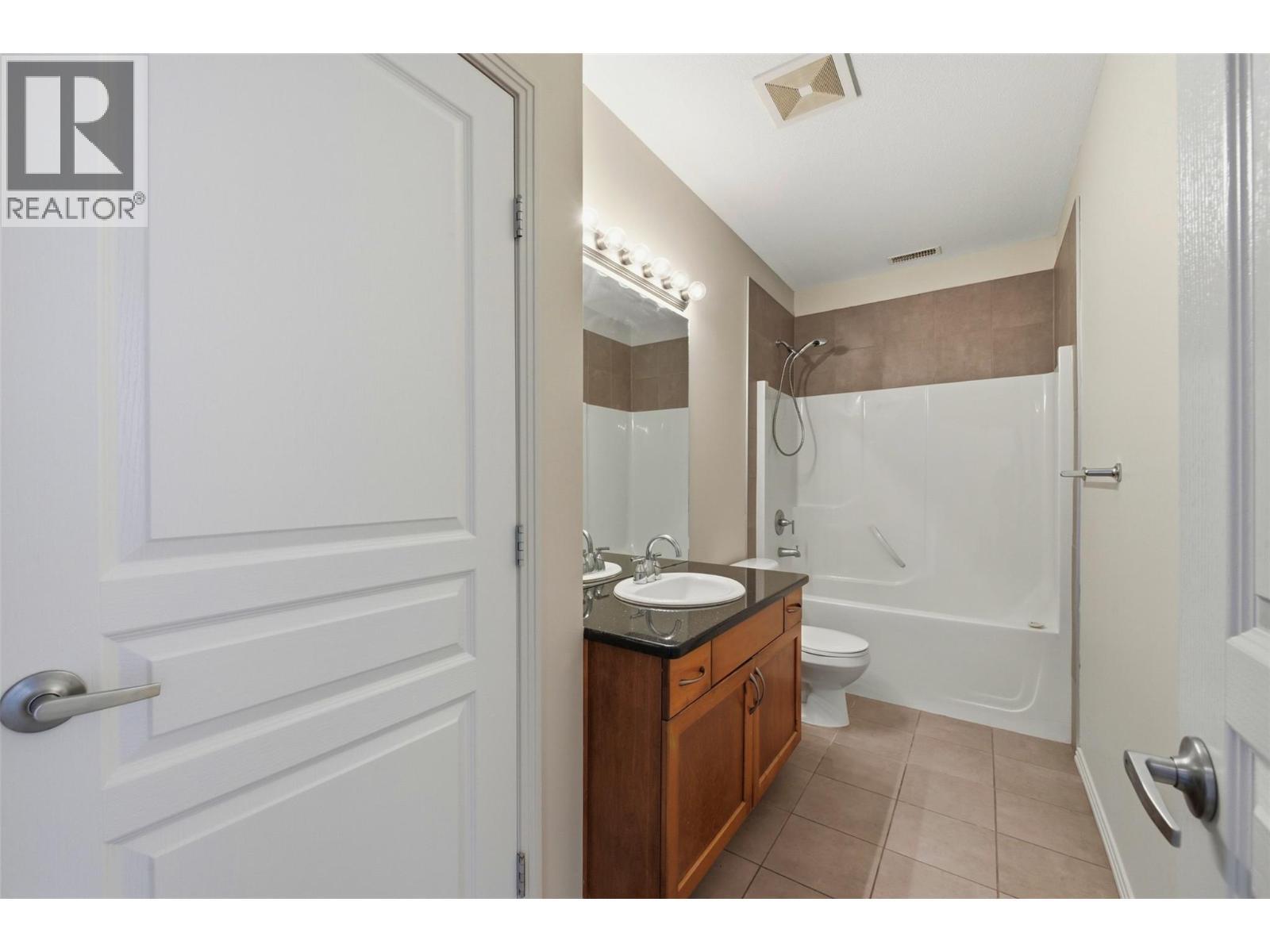 312 1331 Ellis Street, Kelowna