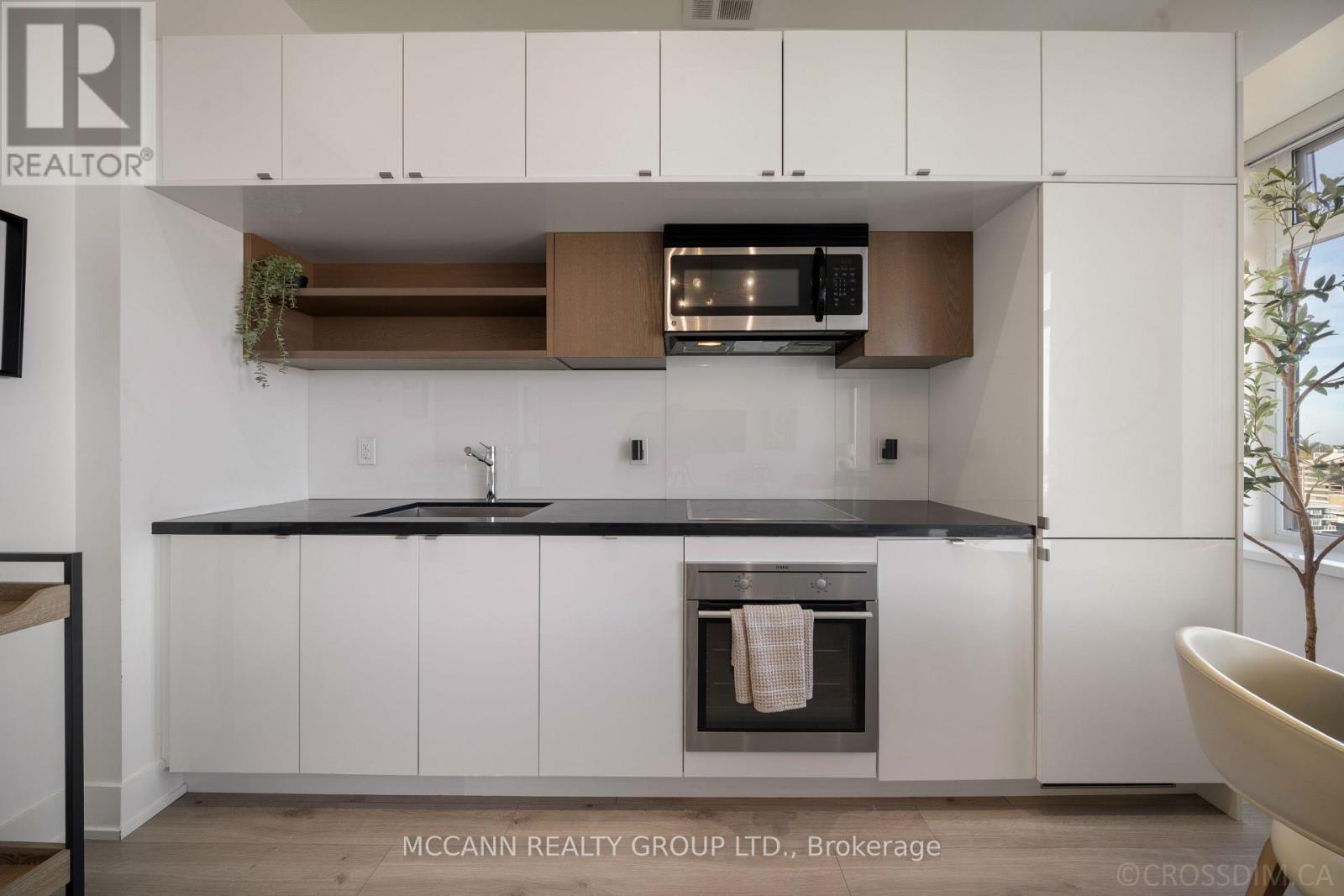 1602- 111 St Clair Avenue West, Toronto, ON photo 13