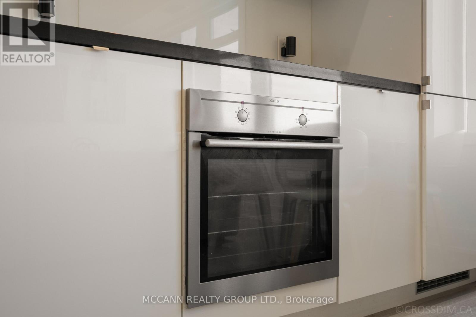 1602- 111 St Clair Avenue West, Toronto, ON photo 15