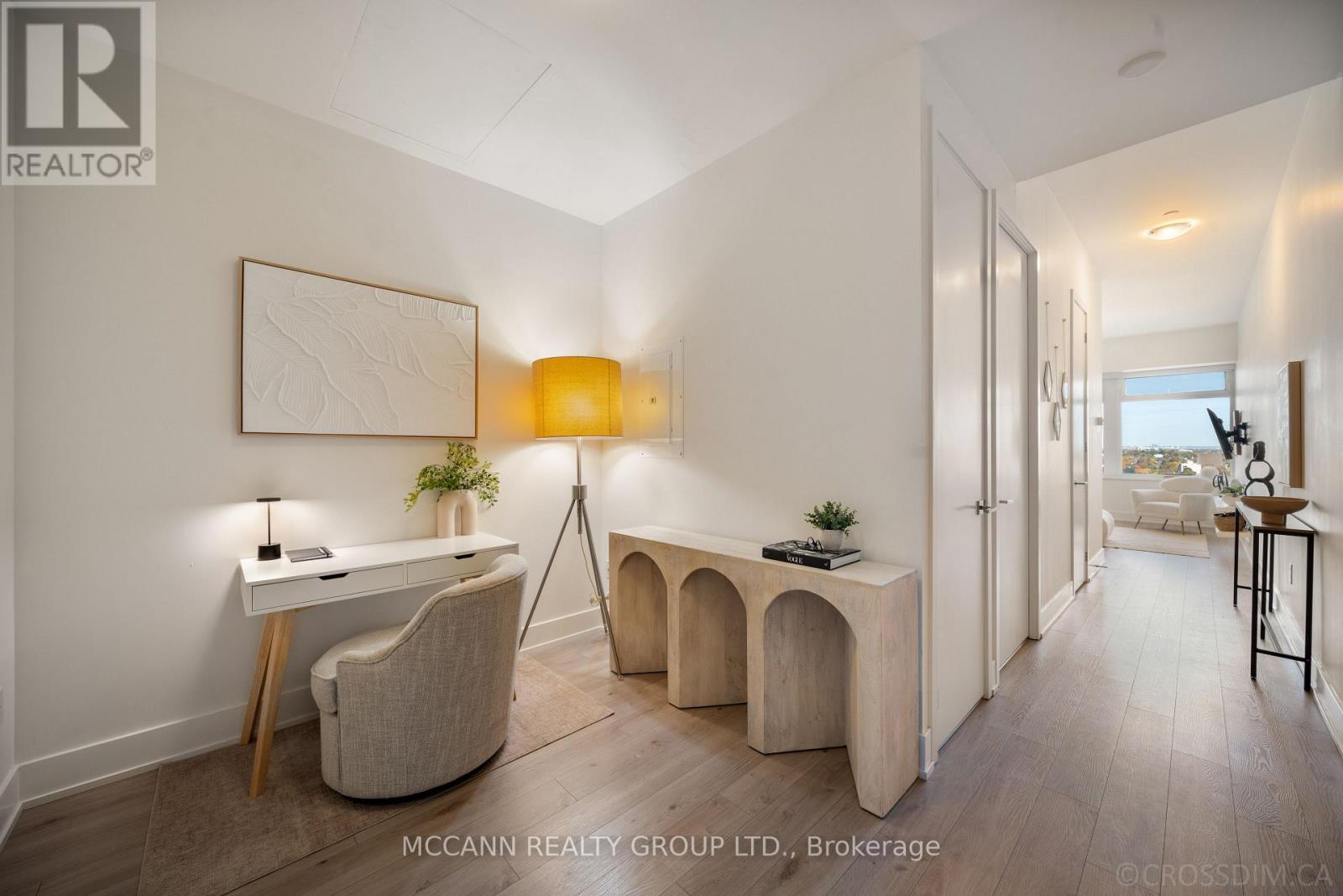 1602- 111 St Clair Avenue West, Toronto, ON photo 5