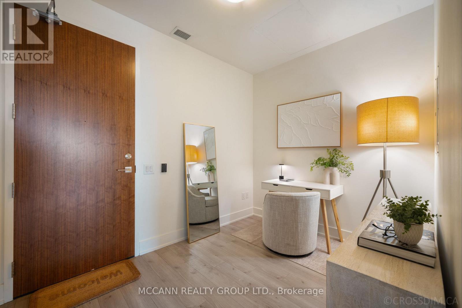 1602- 111 St Clair Avenue West, Toronto, ON photo 6