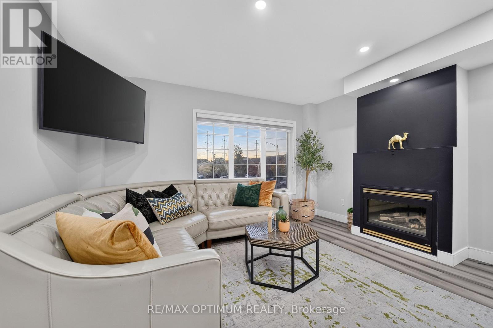 86 Sufi Crescent, Toronto, ON photo 6