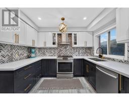 86 Sufi Crescent, Toronto, ON M4A2X2 Photo 10