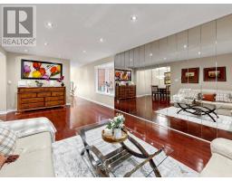Family room - 37 Levitt Court, Toronto, ON M2R3P8 Photo 7