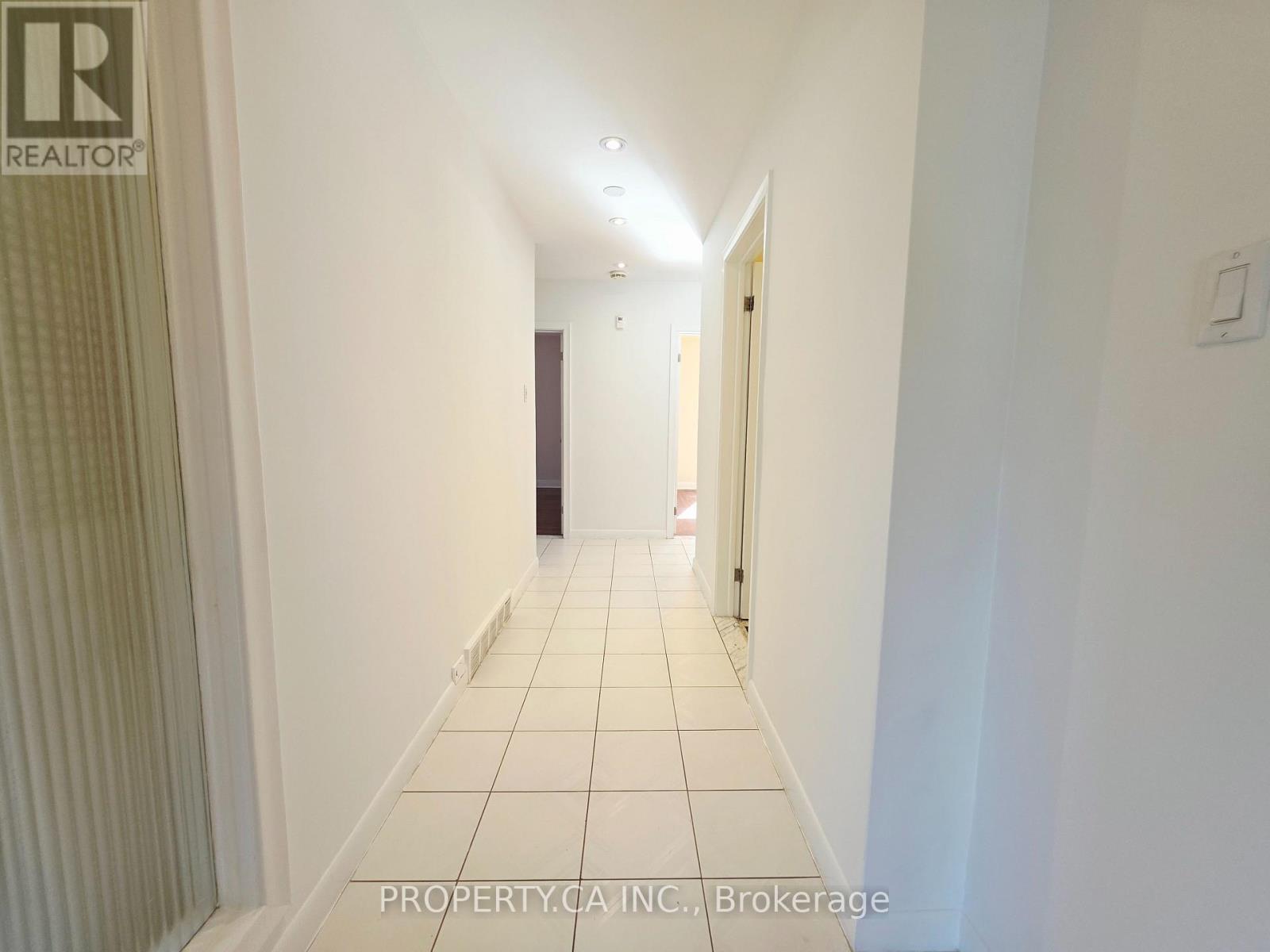205 SEARLE AVENUE, Toronto (Bathurst Manor) — photo 11