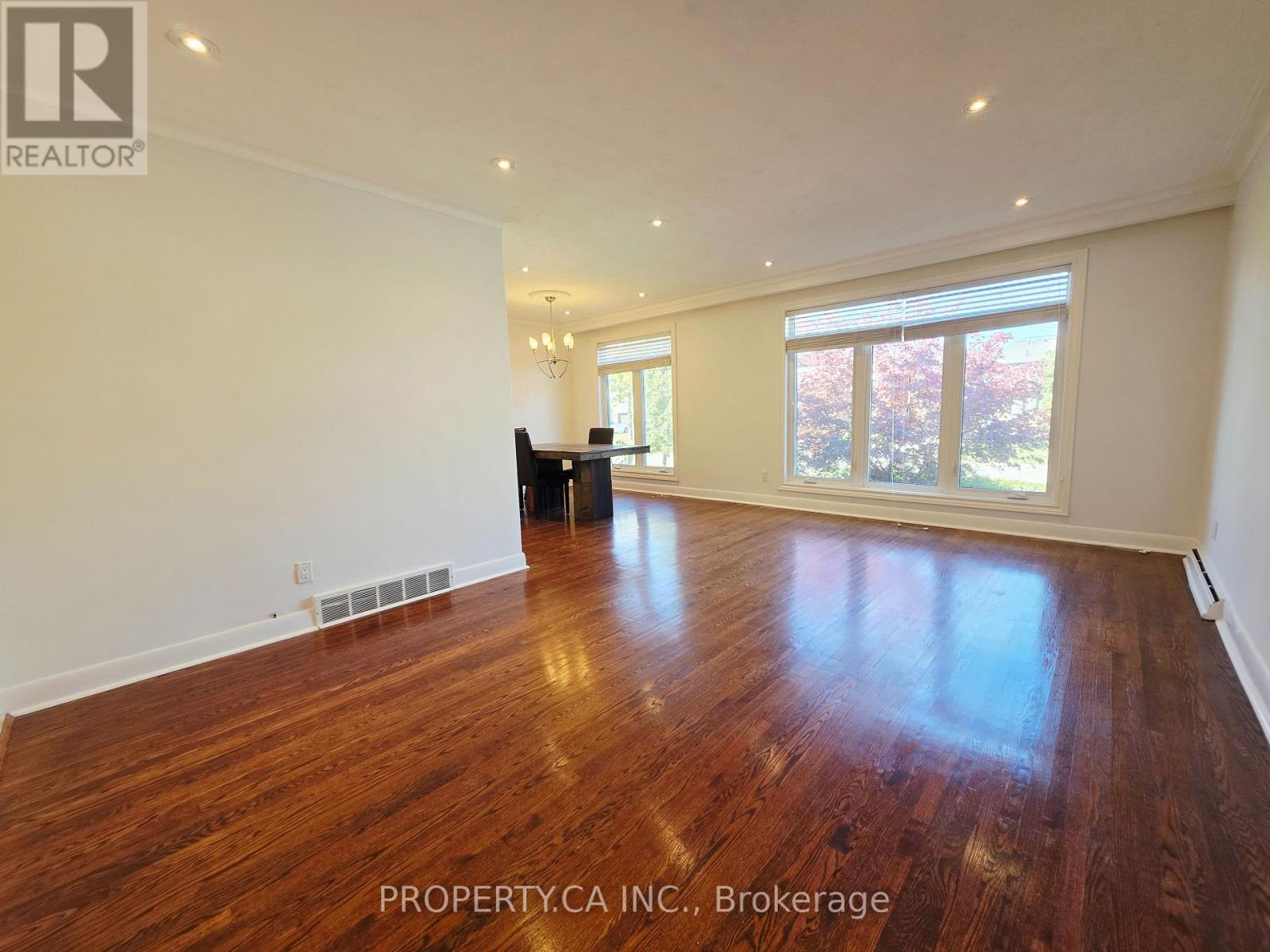 205 SEARLE AVENUE, Toronto (Bathurst Manor) — photo 6