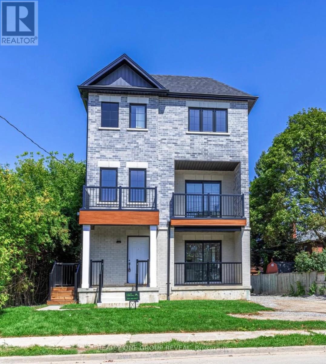 4 - 24 QUEEN STREET, Clarington (Bowmanville)