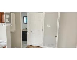 Front Unit-main Floor - 220 Mcnaughton Avenue, Oshawa, ON L1H3B6 Photo 6