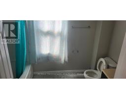 Front Unit-main Floor - 220 Mcnaughton Avenue, Oshawa, ON L1H3B6 Photo 8
