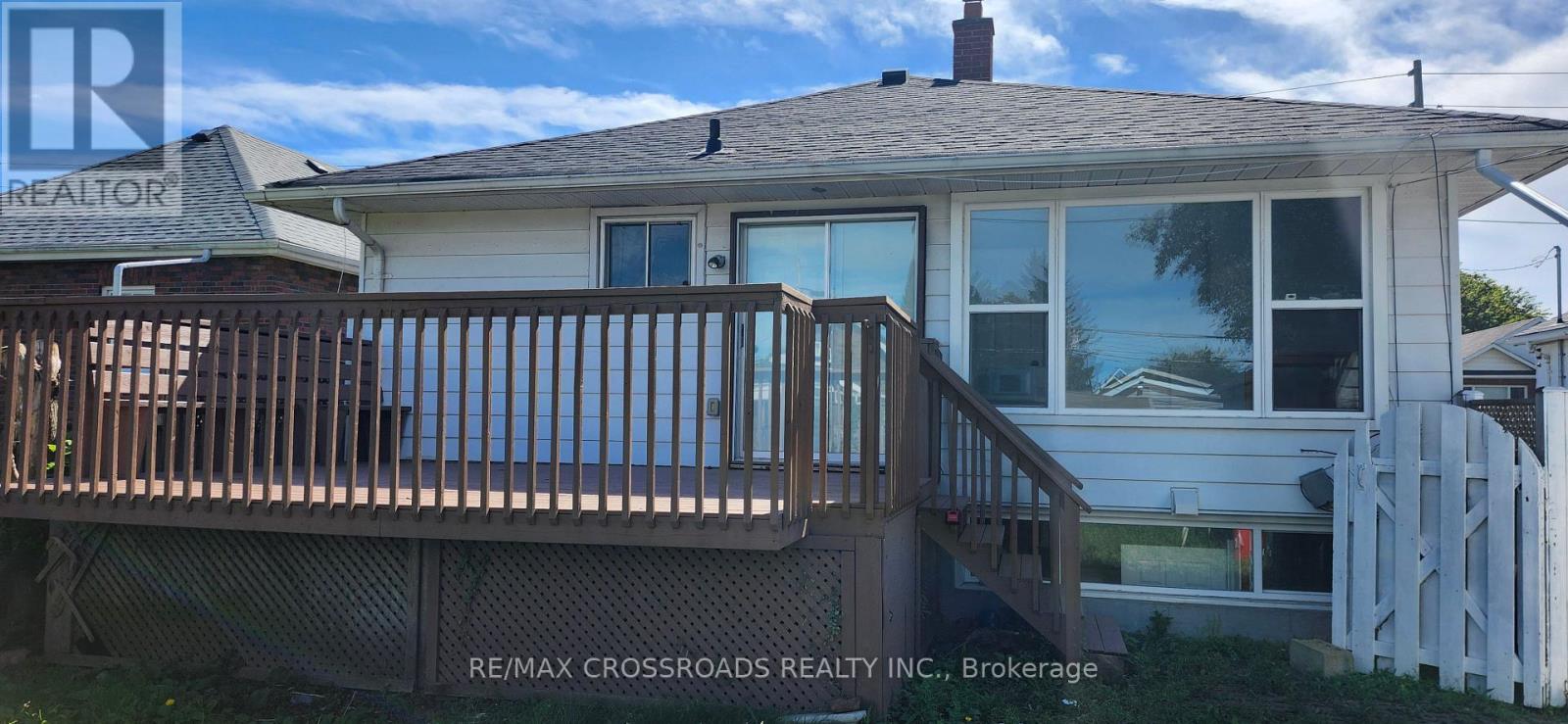REAR UNIT-MAIN FLOOR - 220 MCNAUGHTON AVENUE, Oshawa (Central) — photo 3