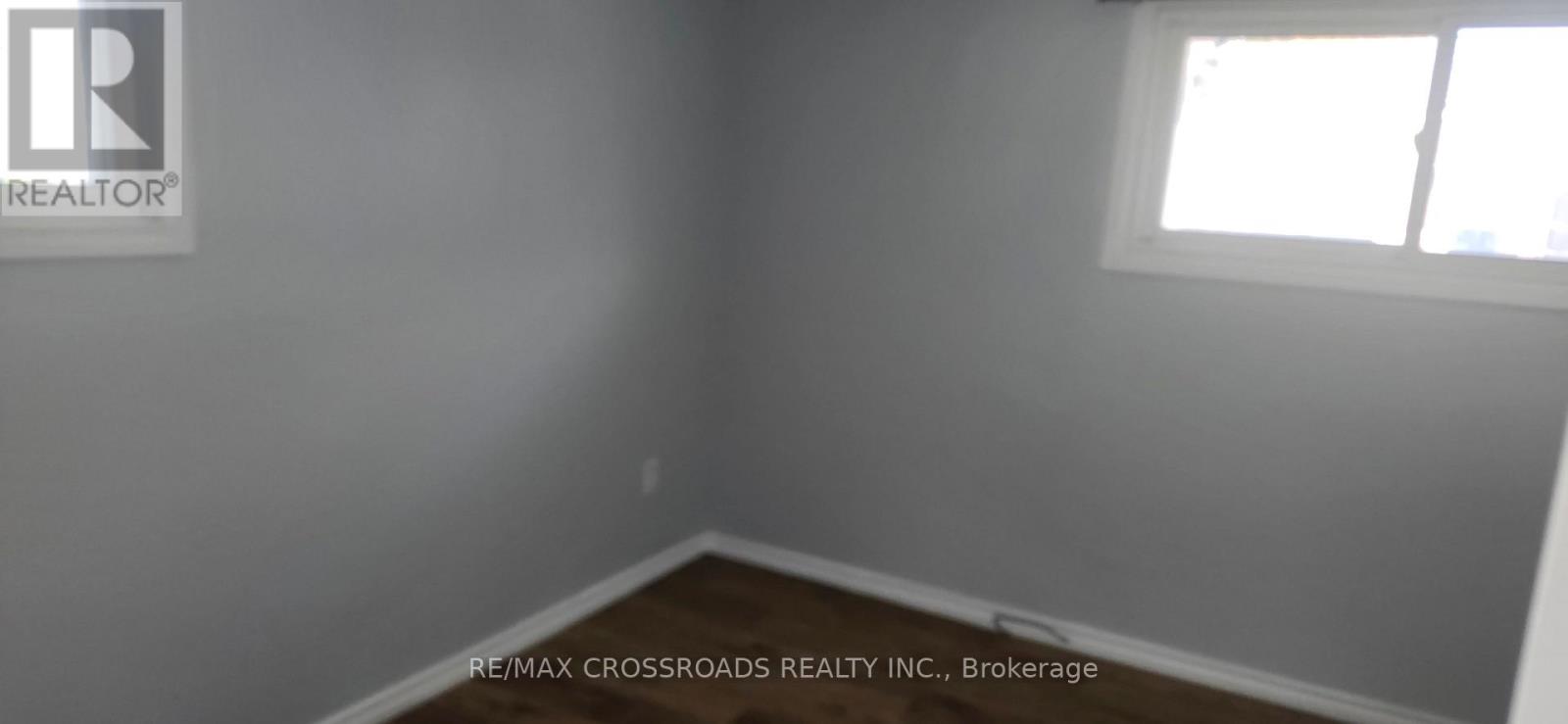 REAR UNIT-MAIN FLOOR - 220 MCNAUGHTON AVENUE, Oshawa (Central) — photo 8