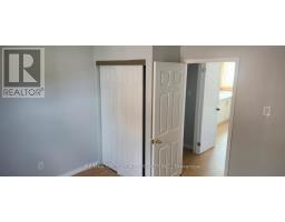 Den - Rear Unit-main Floor - 220 Mcnaughton Avenue, Oshawa, ON L1H3B6 Photo 6