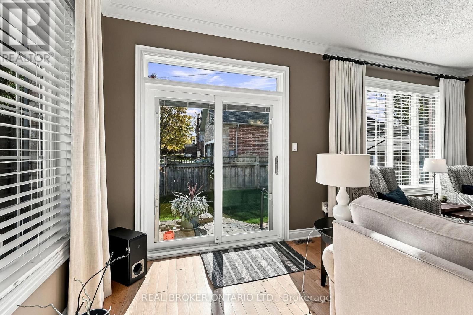 8 Ash Green Lane, Uxbridge, ON photo 17
