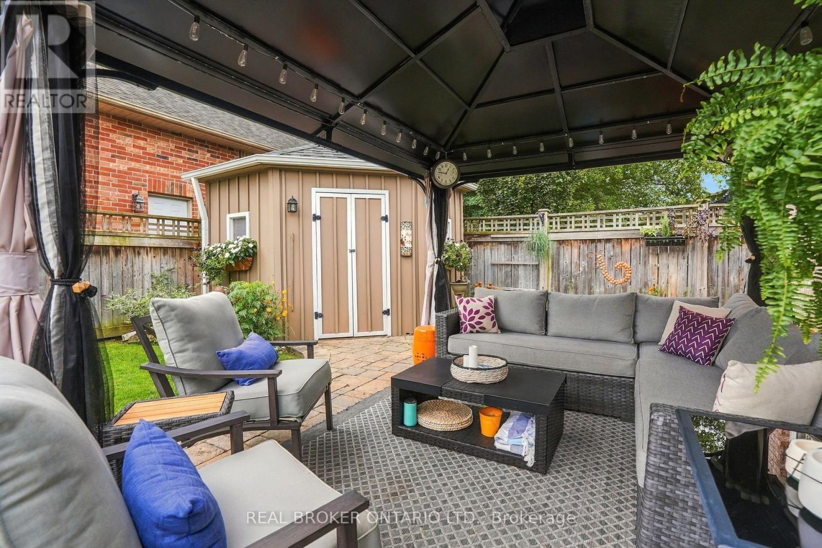 8 Ash Green Lane, Uxbridge, ON photo 34