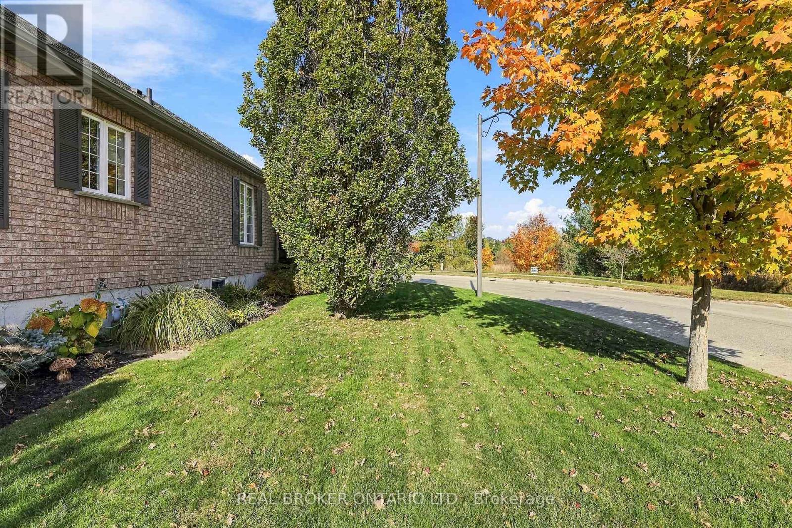 8 Ash Green Lane, Uxbridge, ON photo 40