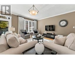 8 Ash Green Lane, Uxbridge, ON L9P2A8 Photo 9