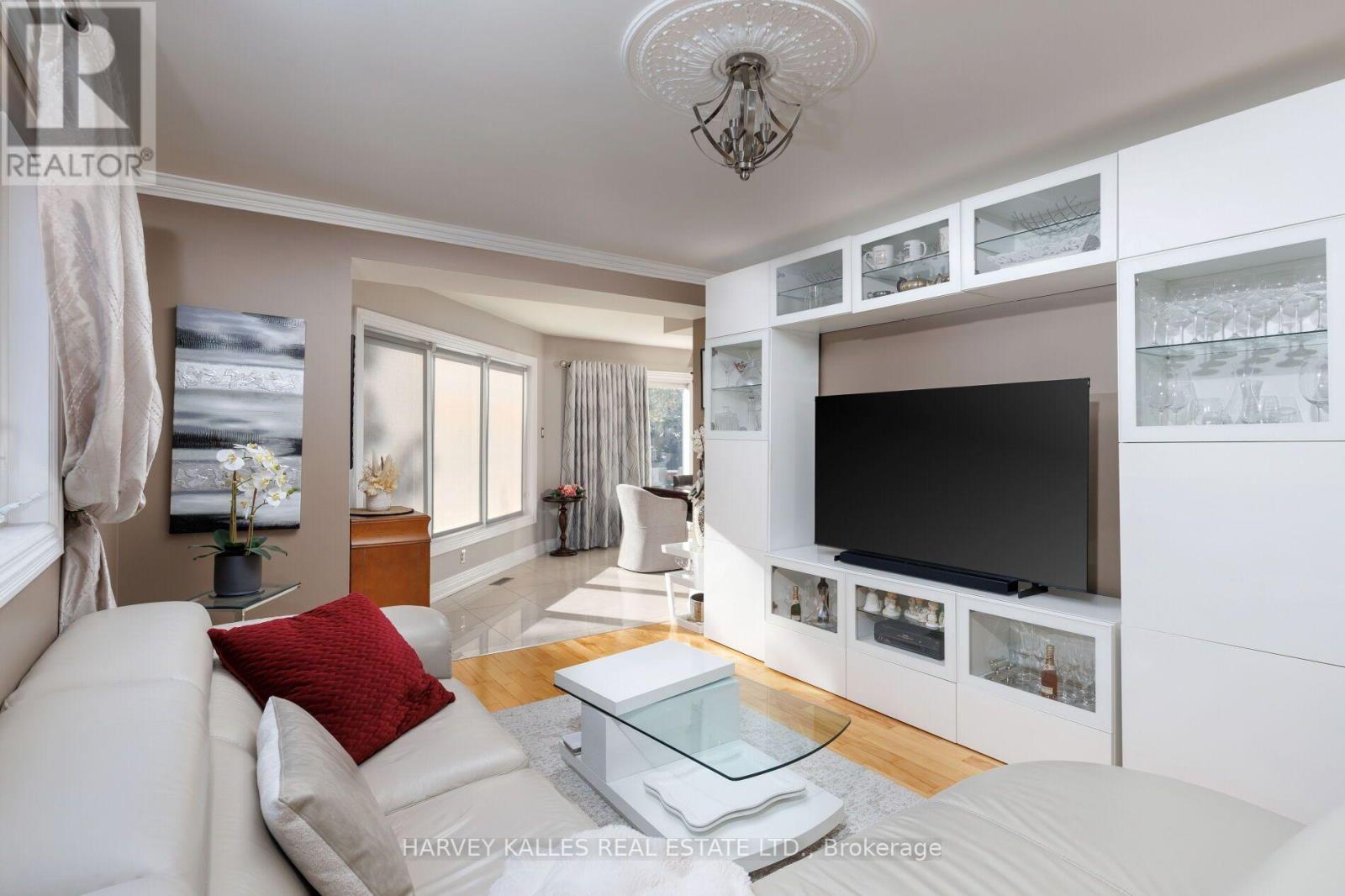 24 Chip Court, Richmond Hill, ON photo 18