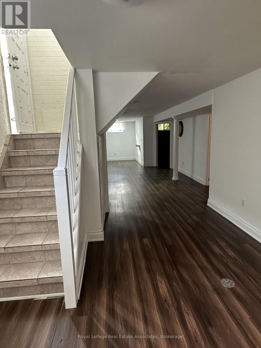 1590 CORAM CRESCENT, Mississauga (Dixie) — photo 8