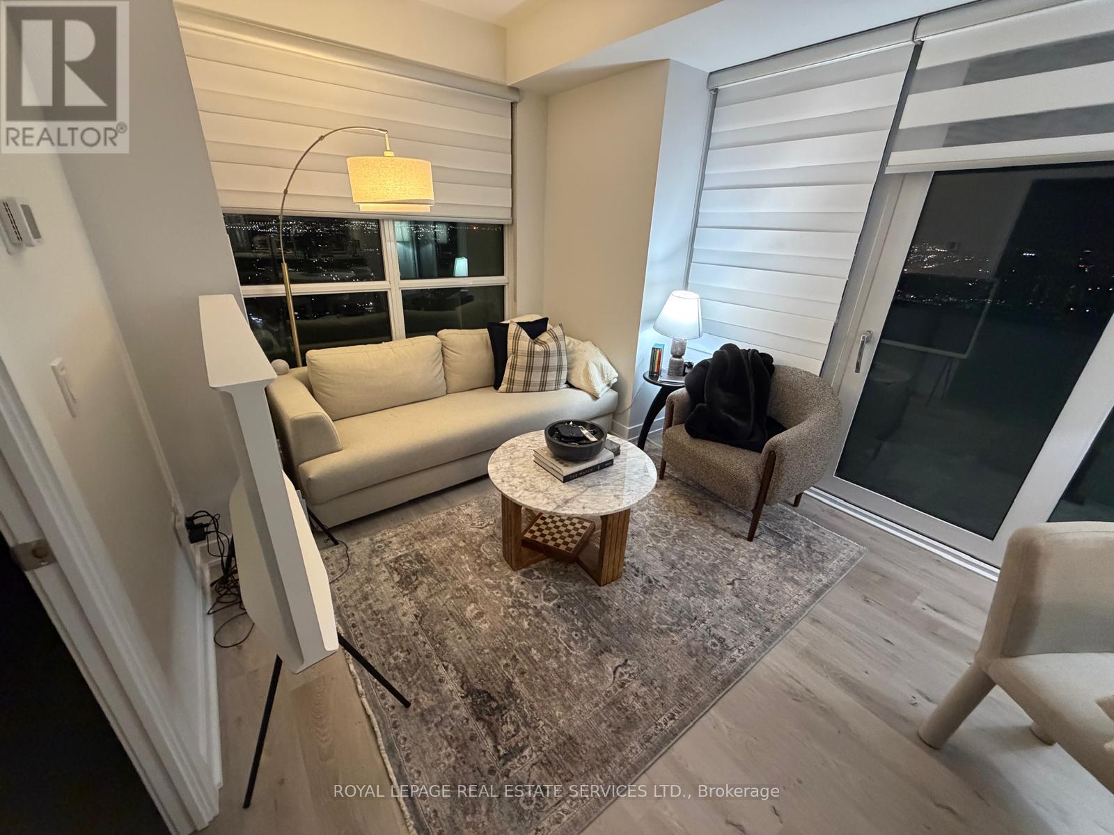 4111 - 430 SQUARE ONE DRIVE, Mississauga (Creditview) — photo 2