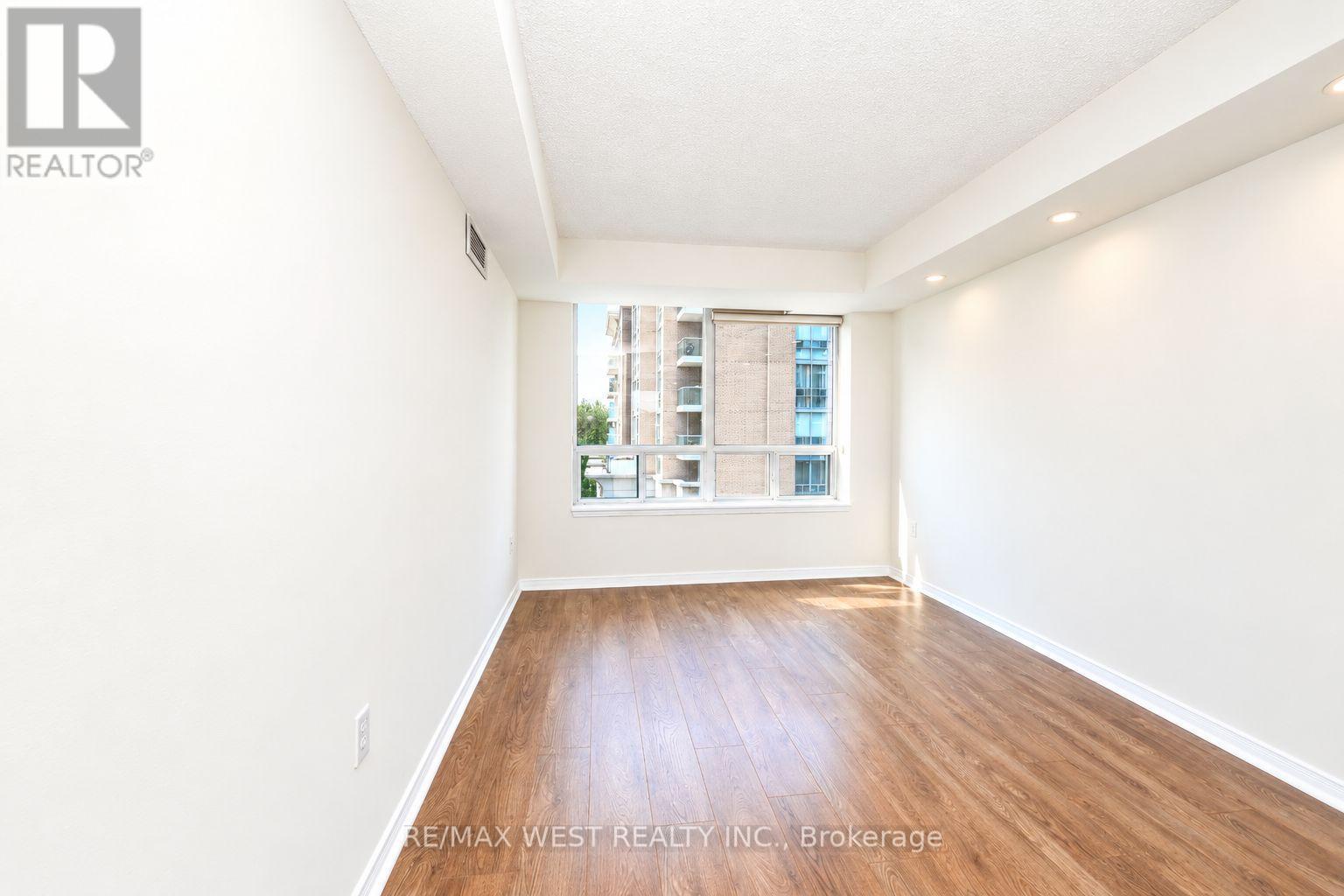 604 - 15 MICHAEL POWER PLACE, Toronto (Islington-City Centre West) — photo 8