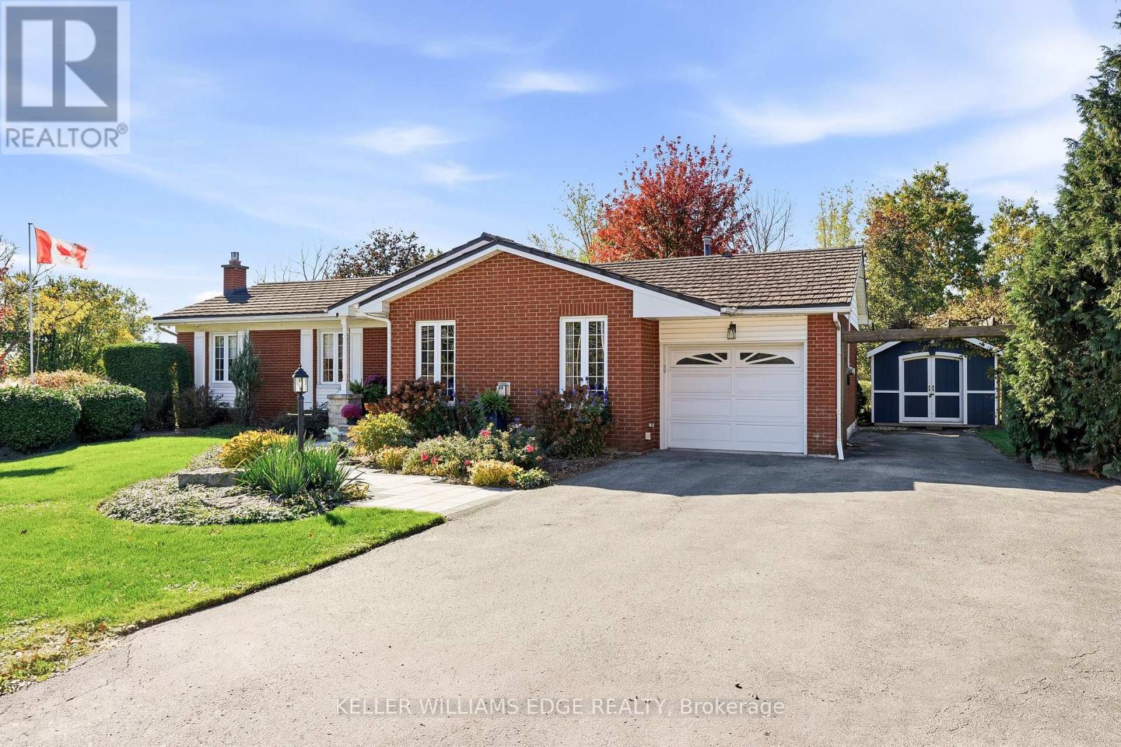 1360 Waterdown Road, Burlington, ON photo 1