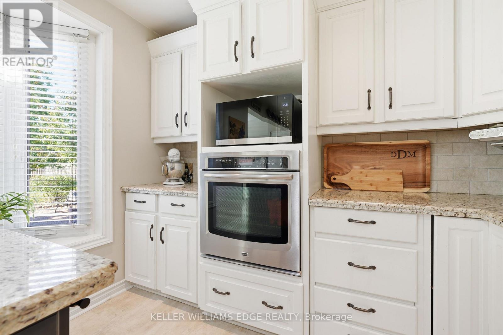 1360 Waterdown Road, Burlington, ON photo 15