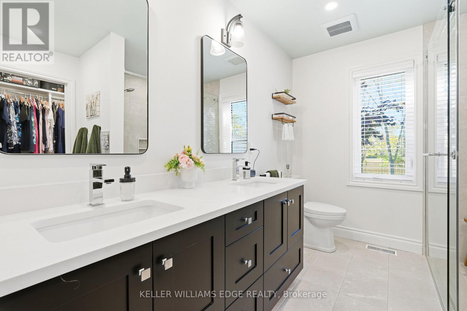 1360 Waterdown Road, Burlington, ON photo 26