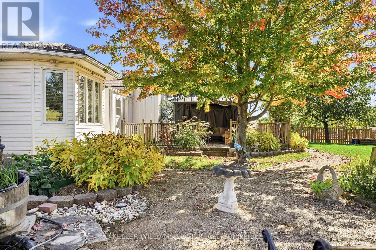 1360 Waterdown Road, Burlington, ON photo 42