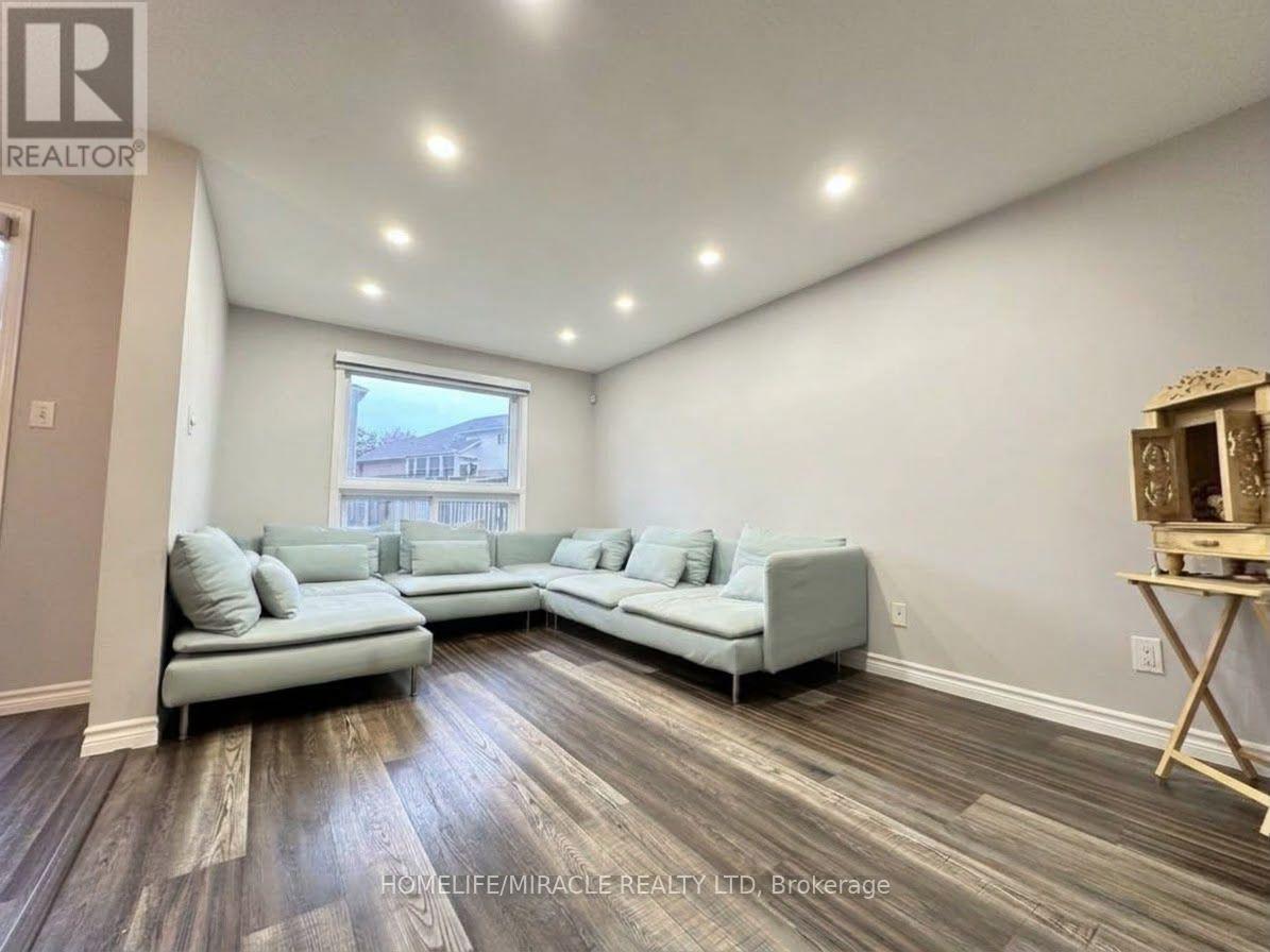 57 ACTIVA AVENUE, Kitchener — photo 4