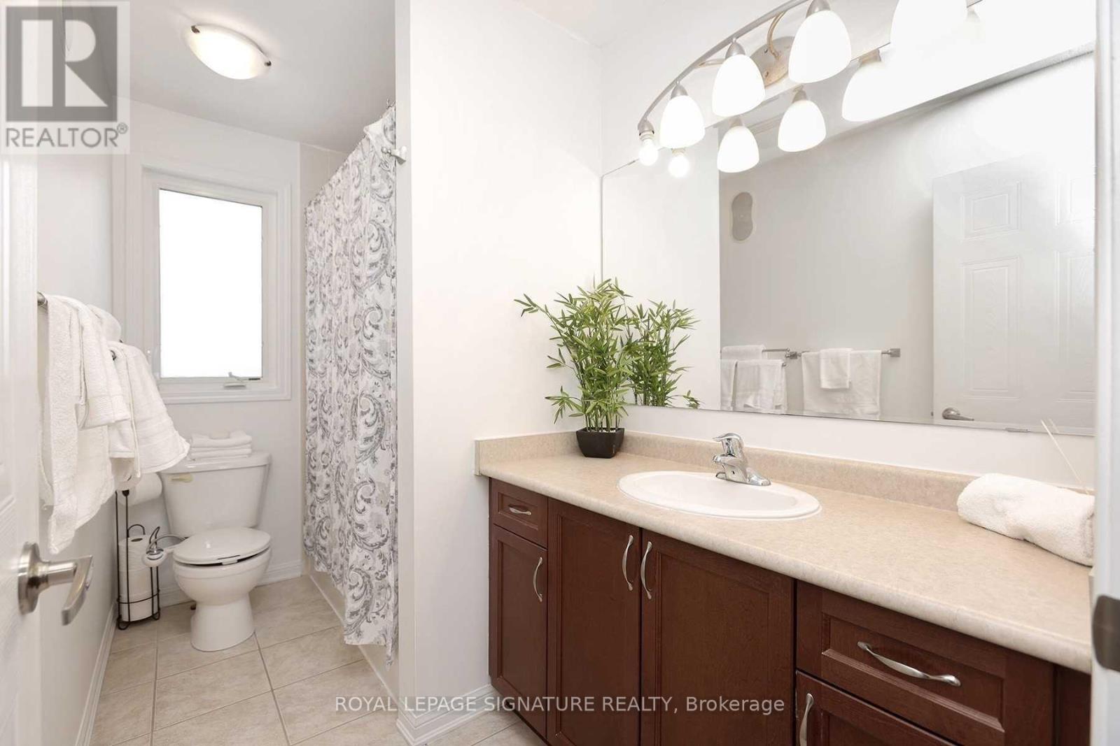77 Manhattan Circle, Cambridge, ON photo 13