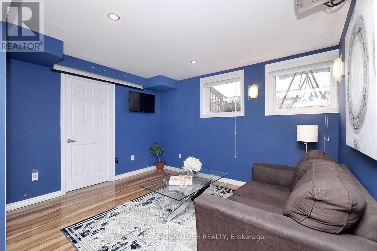 77 Manhattan Circle, Cambridge, ON photo 14